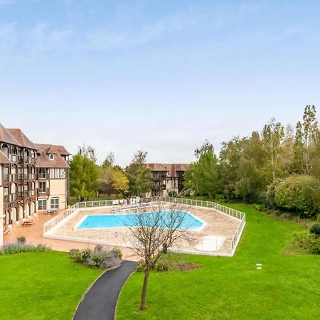 Nice 2-Br In A Residence With Pool - Deauville - Welkeys Exteriör bild